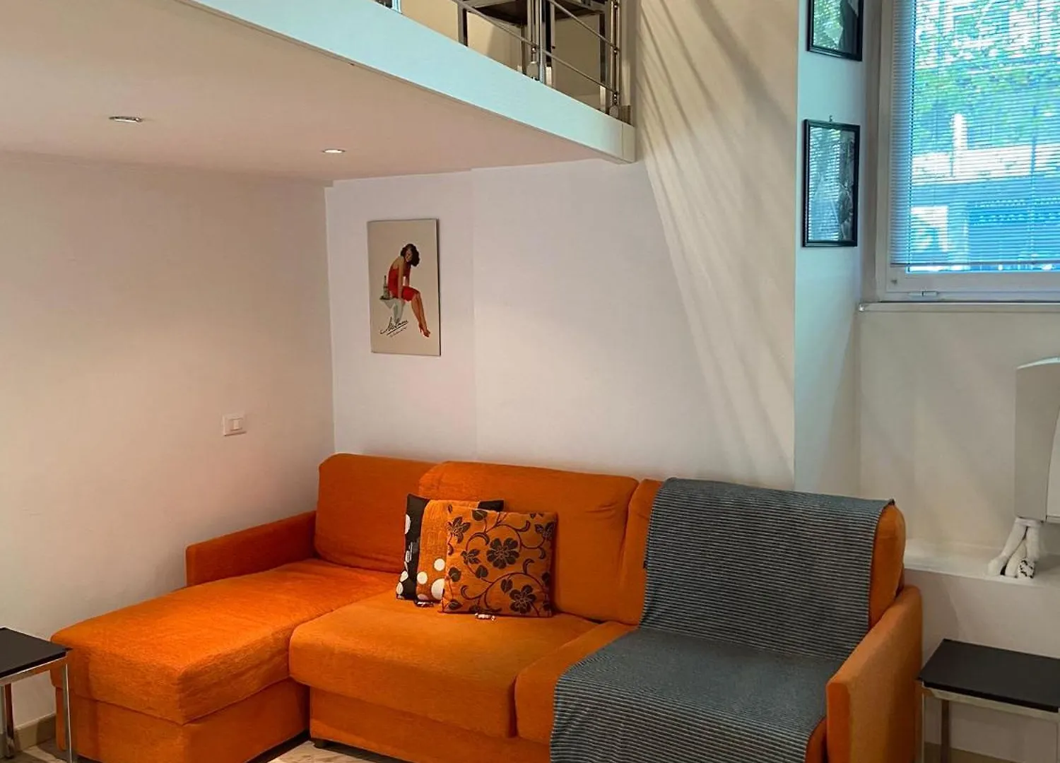 Regina Milano In Pezzotti - Parking Car Apartment