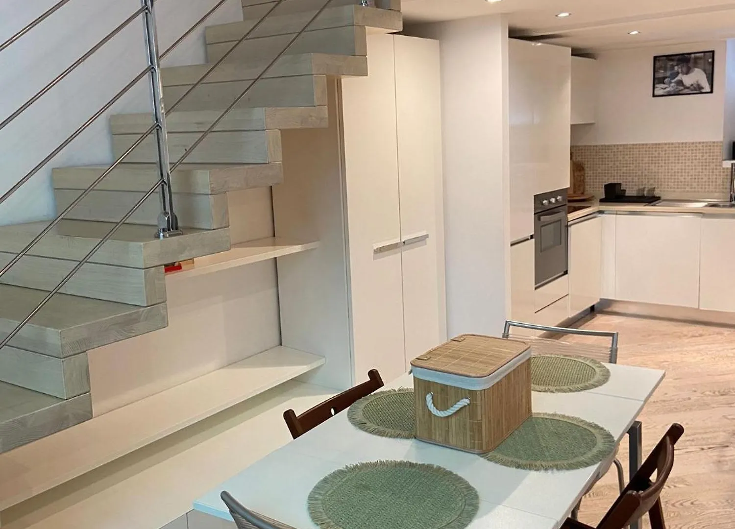 Regina Milano In Pezzotti - Parking Car Apartment